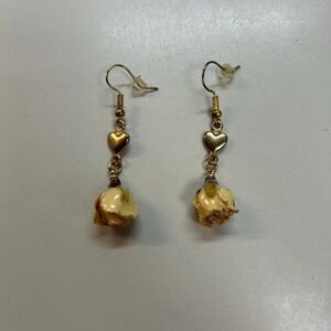 Flower earrings 💐